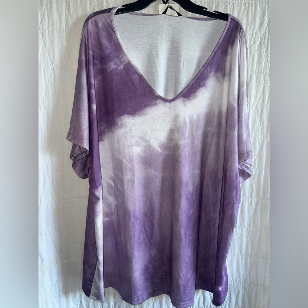 White and purple bloomchic t shirt